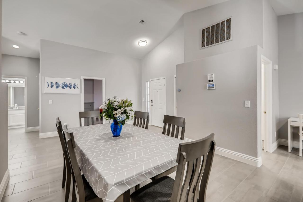 Luxurious House With A Pool, Spa, And Patio, Sleeps 6 Comfortably Las Vegas Esterno foto