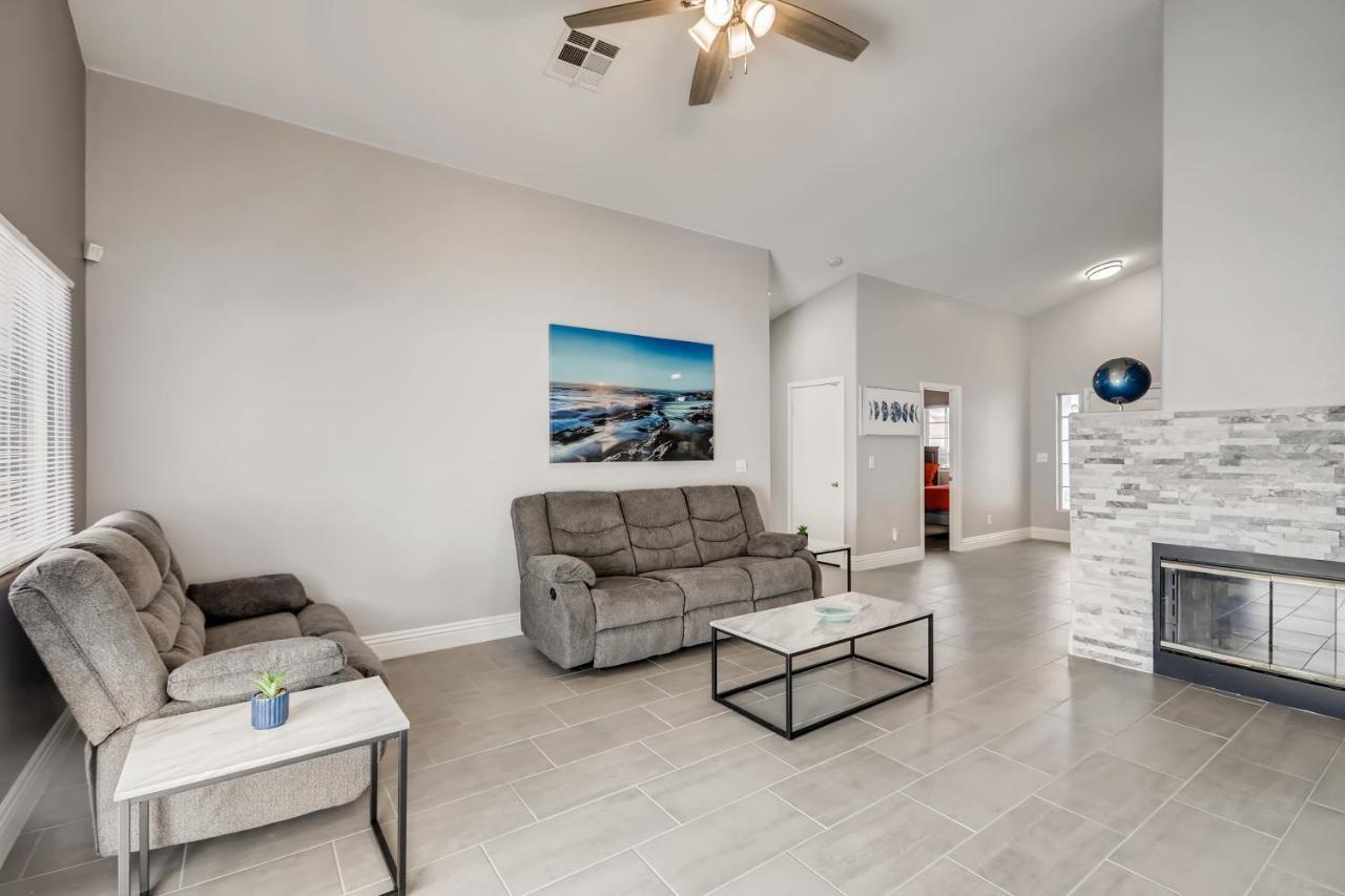 Luxurious House With A Pool, Spa, And Patio, Sleeps 6 Comfortably Las Vegas Esterno foto