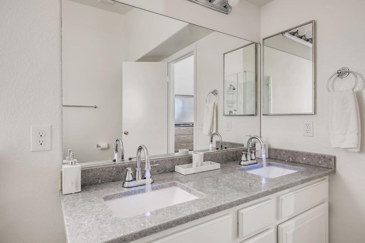 Luxurious House With A Pool, Spa, And Patio, Sleeps 6 Comfortably Las Vegas Esterno foto