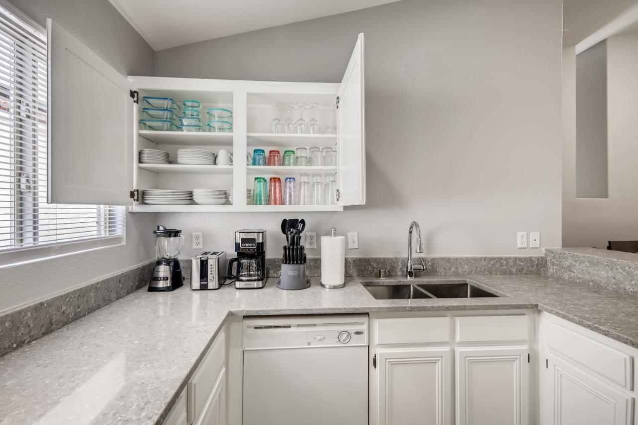 Luxurious House With A Pool, Spa, And Patio, Sleeps 6 Comfortably Las Vegas Esterno foto