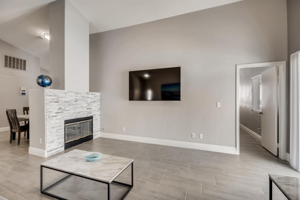 Luxurious House With A Pool, Spa, And Patio, Sleeps 6 Comfortably Las Vegas Esterno foto